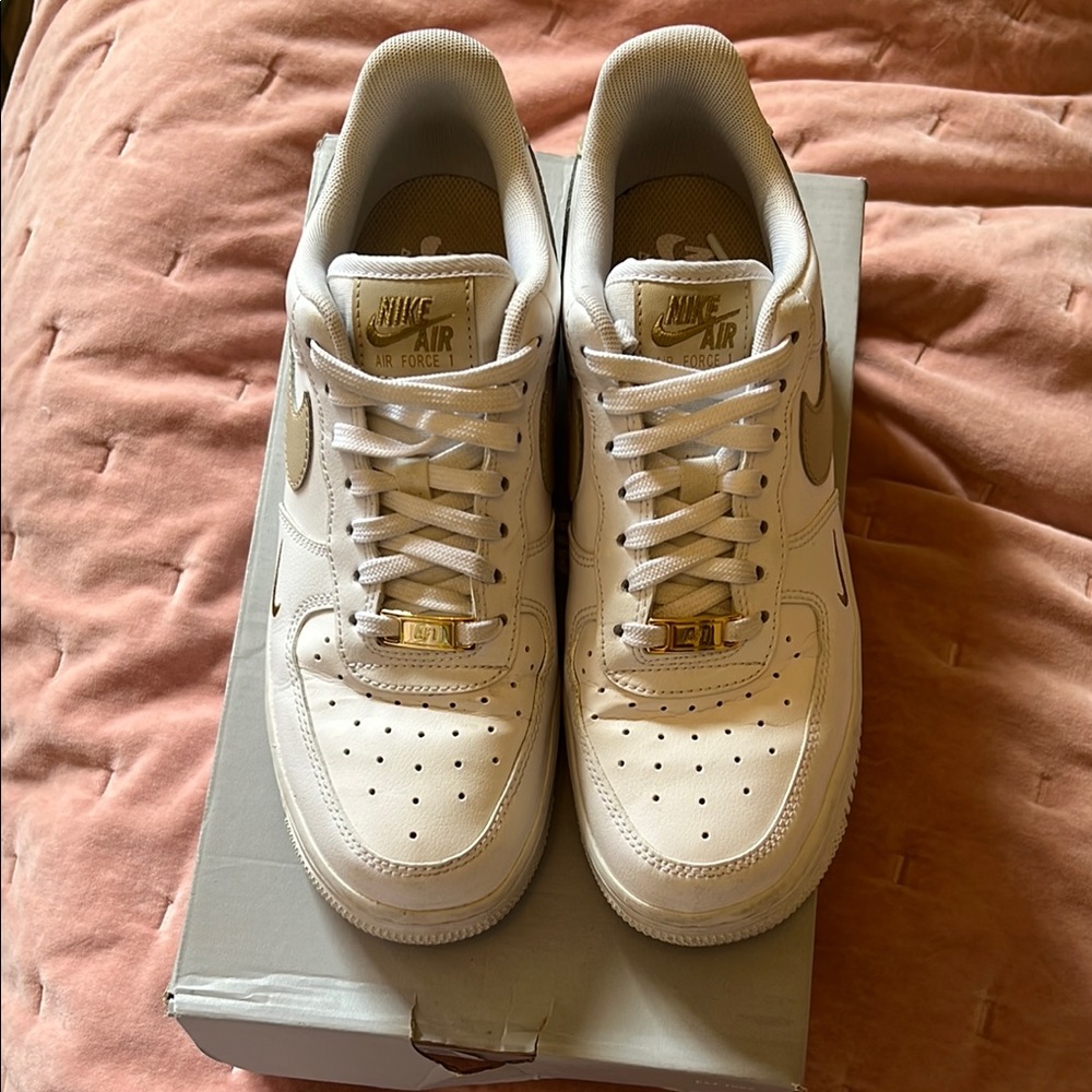 Nike Air Force 1 White And Gold Shoes View 2